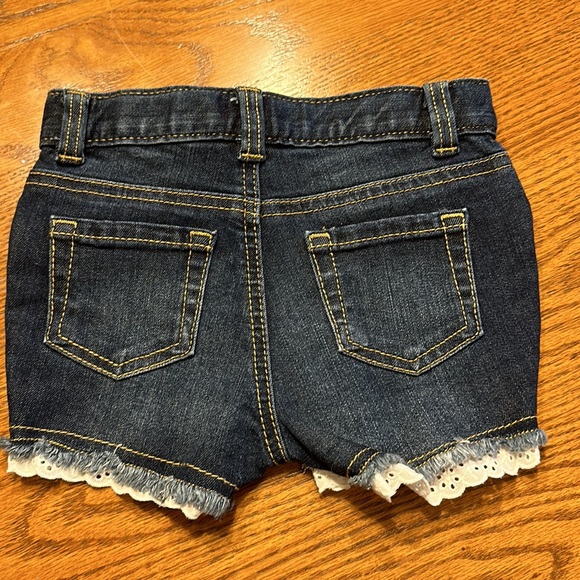 Cat & Jack 2T Dark Wash jean shorts with cute frayed edge with lace trim - Picture 6 of 9